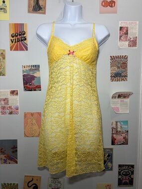 Yellow Lace Chemise Slip with Pink Bow Accent